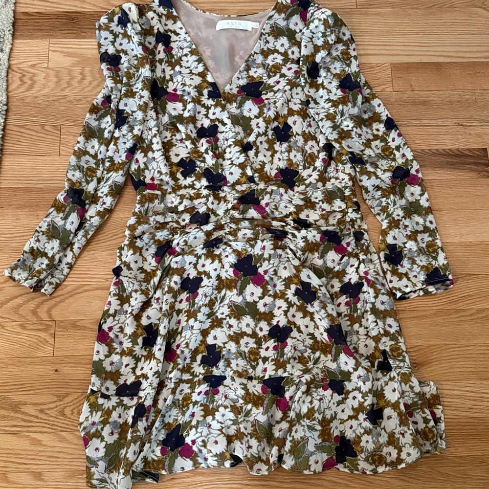 Astr Floral Casual Dress with Navy and Pink Accents